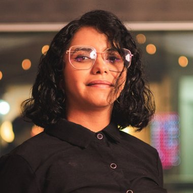 PaolaHS - Freelance Graphic Designer
