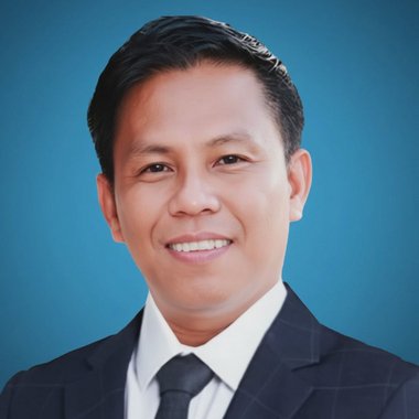 Edgar M. - Freelance AI Prompt Engineer