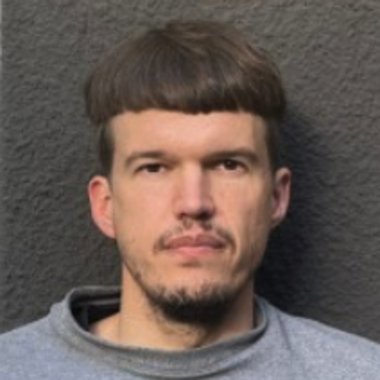 Gerhard W. - Freelance Brand Designer