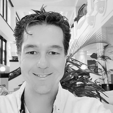 David W. - Freelance Content Producer