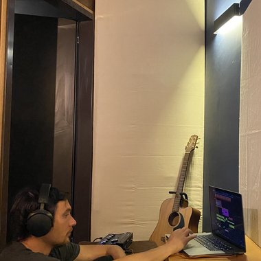 Holojam M. - Freelance Production Manager