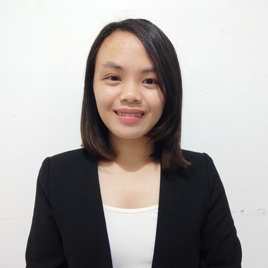 Nadjah C. - Freelance Graphic Designer