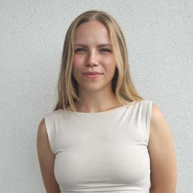 Zsófia K. - Freelance Brand Designer