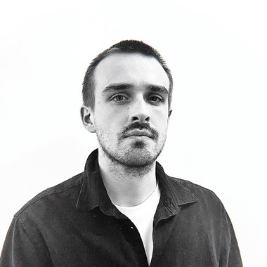 Tom B. - Freelance Motion Graphic Designer