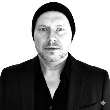 Peter M. - Freelance Motion Graphic Designer