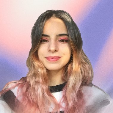 Marianne - Freelance Graphic Designer