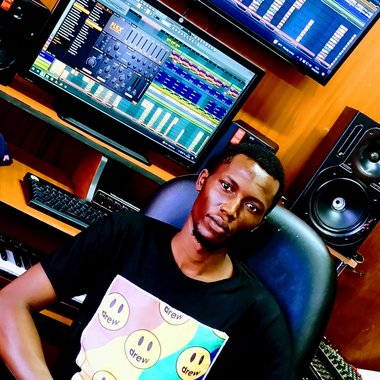 Producer M. - Freelance Mixing Engineer
