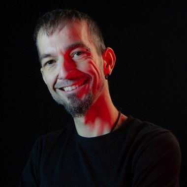 Carlos P. - Freelance Motion Graphic Designer