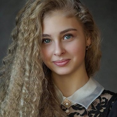 Arom - Freelance Data Visualizer