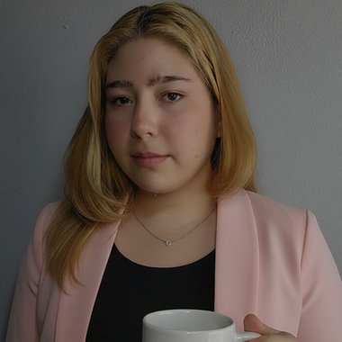 Cleopatra S. - Freelance Growth Marketer