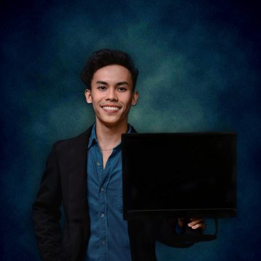 Mharvile W. - Freelance Seo Expert