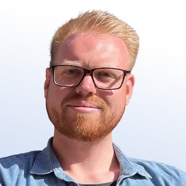 Tobias N. - Freelance Web Designer