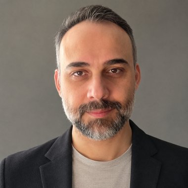 Cem A. - Freelance Ui Designer