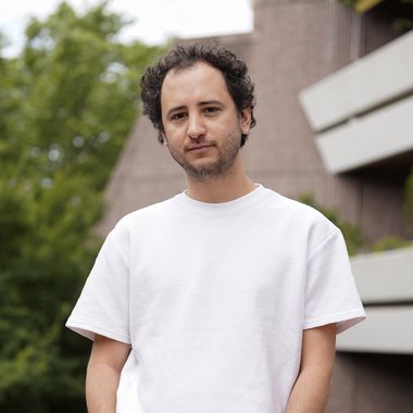 paco h. - Freelance Graphic Designer