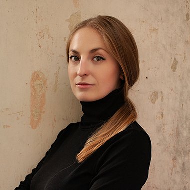 Kateryna M. - Freelance Presentation Designer