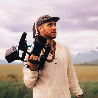 Danny V. - Freelance Videographer