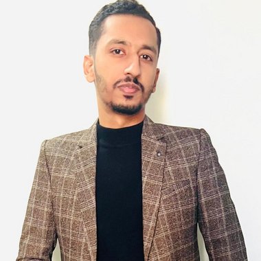 MOAZZAM A. - Freelance Web Developer