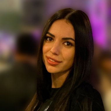 Anastasiia Y. - Freelance Designer