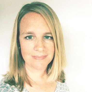 designbytracy - Freelance Brand Designer