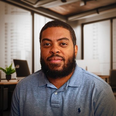 Derek R. - Freelance Web Designer