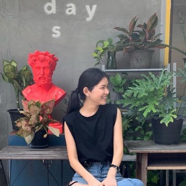 Supanee S. - Freelance Designer