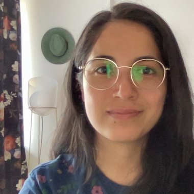 Yvonne F. - Freelance Ux Designer