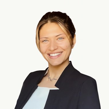 Zoe L. - Freelance Project Manager