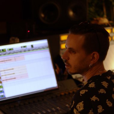 Miguel M. - Freelance Mixing Engineer