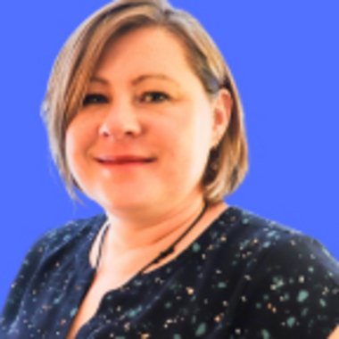 Tracy Z. - Freelance Actor