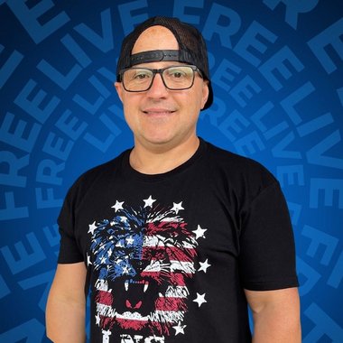 Marc M. - Freelance Digital Marketer