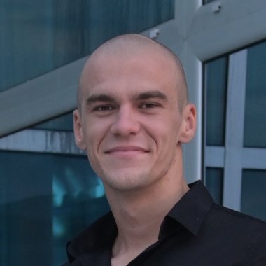 Jovan L. - Freelance Ui Designer