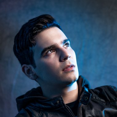 Elvis J. - Freelance Video Editor