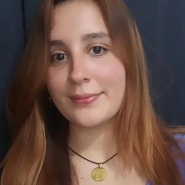 Raquel P. - Freelance Graphic Designer