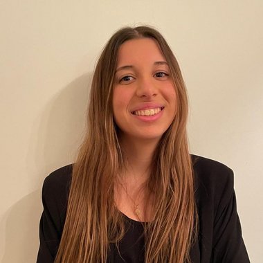 Camila O. - Freelance Content Creator