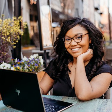 Lakeidra S. - Freelance Web Designer