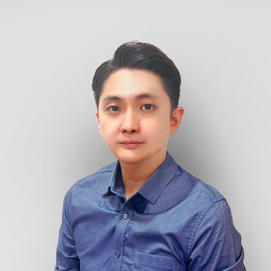 Ryan T. - Freelance Graphic Designer