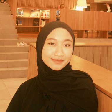 Ekaprilia S. - Freelance Social Media Freelancer