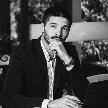 Aleksandar M. - Freelance Ui Designer