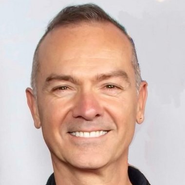 Alp G. - Freelance Product Marketer