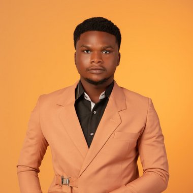 Tomiwa A. - Freelance Videographer