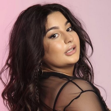 Donya R. - Freelance Digital Producer