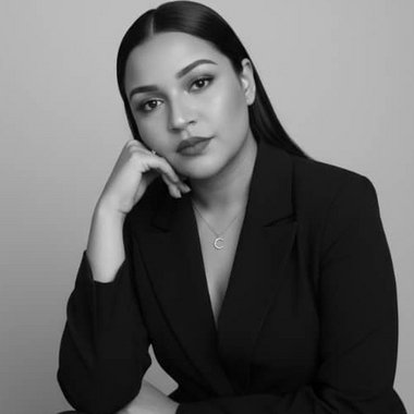 Sofia P. - Freelance Graphic Designer