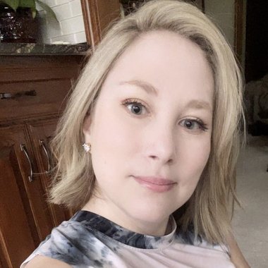 Kathryne Y. - Freelance Motion Graphic Designer