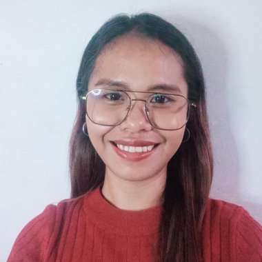 Jhayne P. - Freelance Social Media Manager