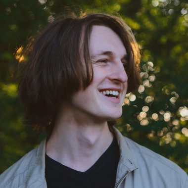 Eire L. - Freelance Songwriter