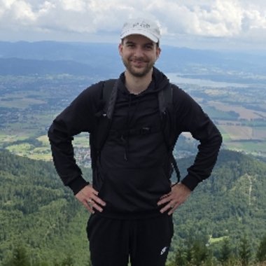 Samuel H. - Freelance Database Developer