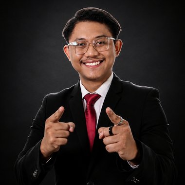 Azrol B. - Freelance Creative Director