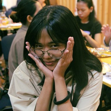 Ysabel E. - Freelance Content Creator