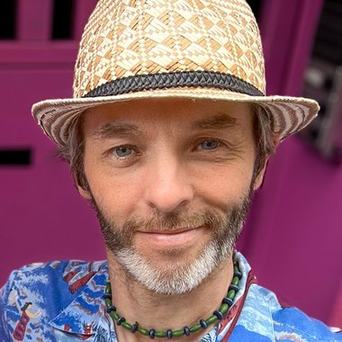 Swörly - Freelance Designer