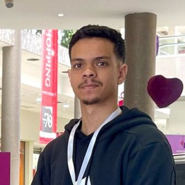 Ali G. - Freelance Video Editor